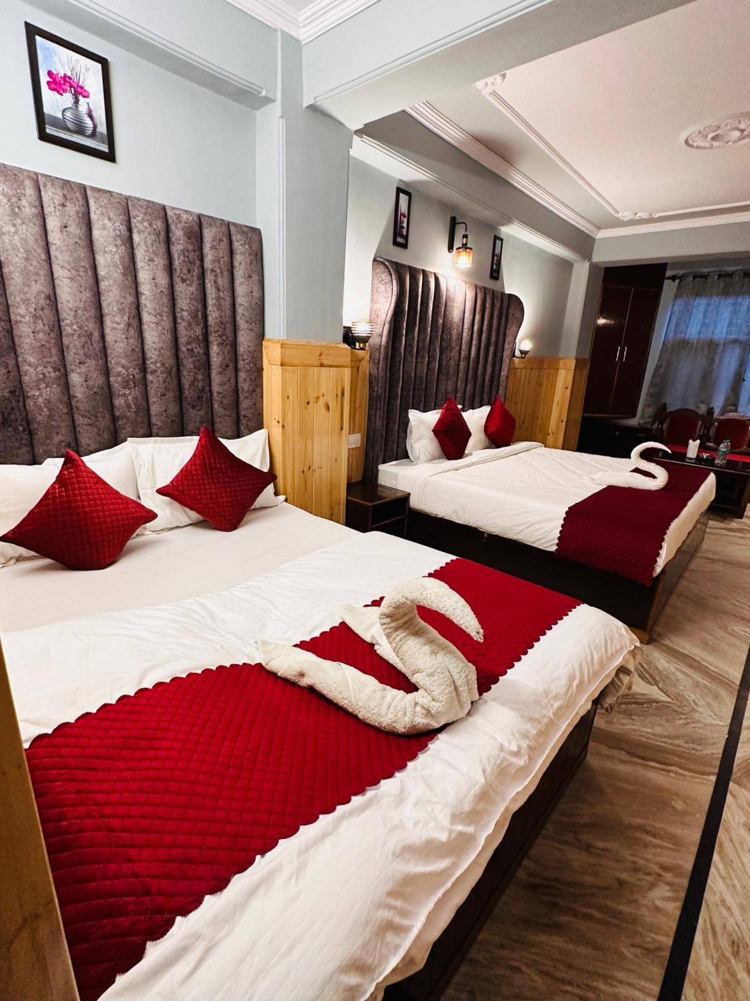 Hotel Avalanche 西姆拉 外观 照片